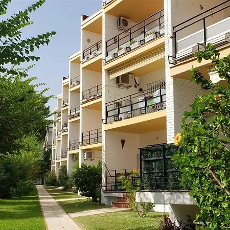 Steps From Puerto Marina Apartamento *